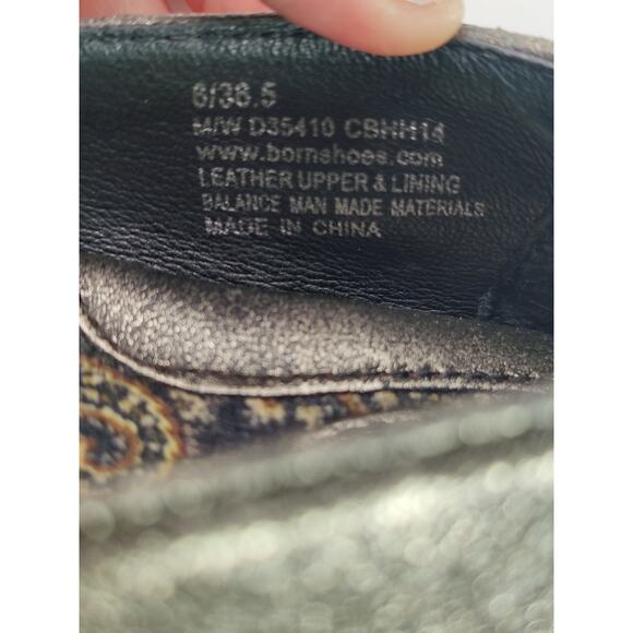 Gold born Pointed toe flats sz 6 - Picture 7 of 8